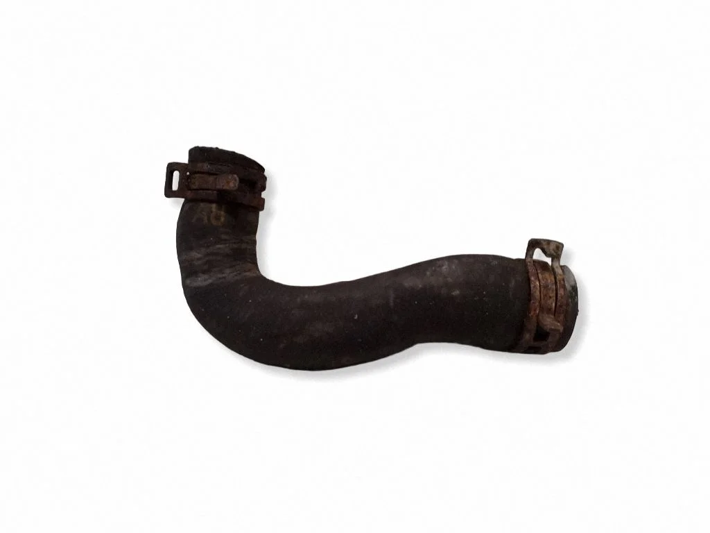 Variklio aušinimo vamzdelis (-ai)/ žarna (-os)