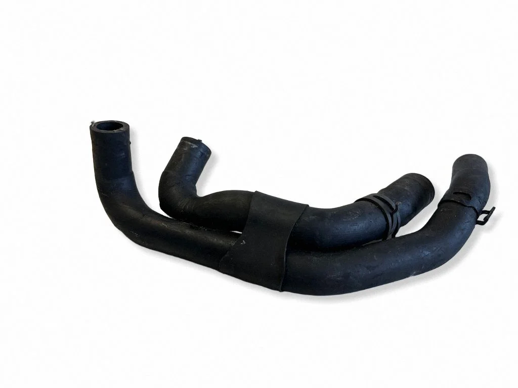 Variklio aušinimo vamzdelis (-ai)/ žarna (-os)