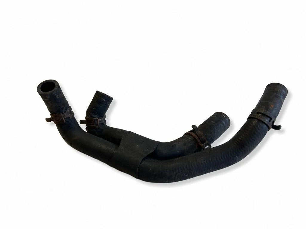 Variklio aušinimo vamzdelis (-ai)/ žarna (-os)