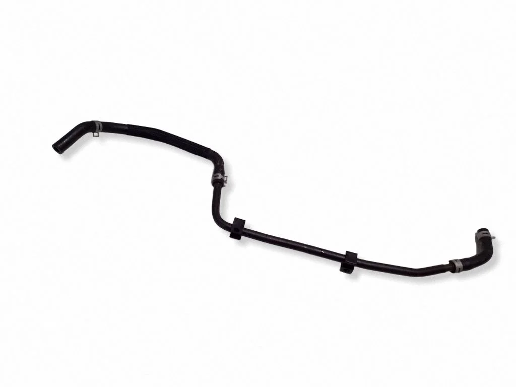 Engine coolant pipe/hose