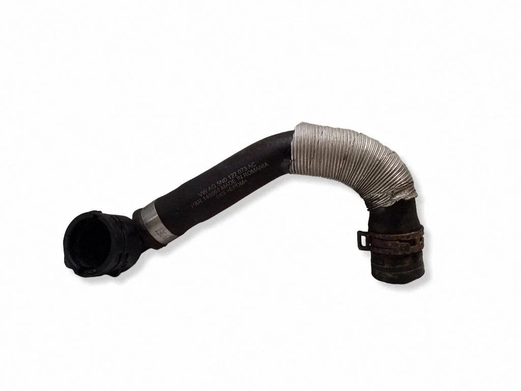 Engine coolant pipe/hose 5N0122073AC