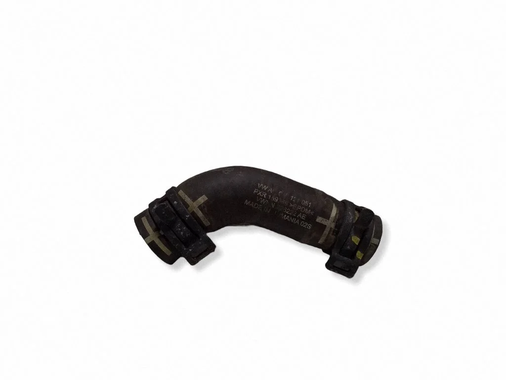 Engine coolant pipe/hose 04L121051
