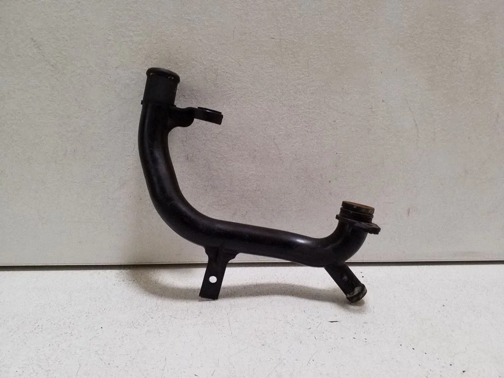 Engine coolant pipe/hose 06J121065F