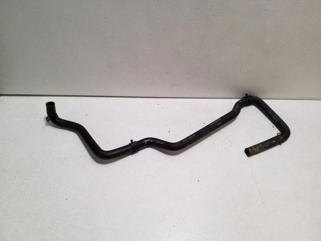Engine coolant pipe/hose 10389531