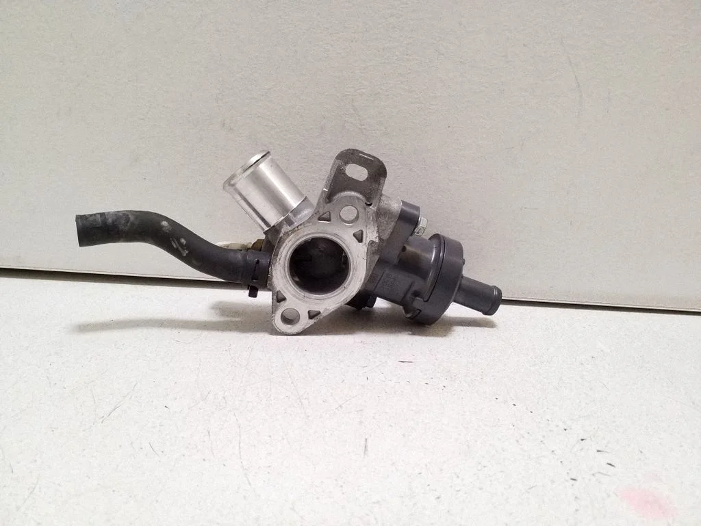 Engine coolant pipe/hose 0K21AJ0698