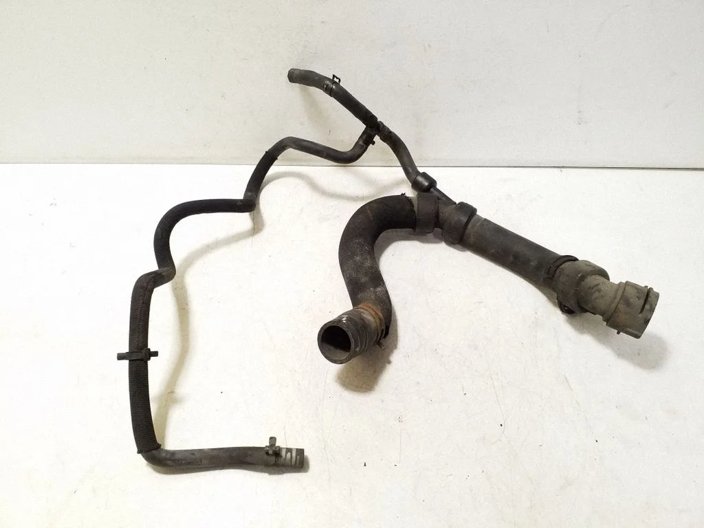 Engine coolant pipe/hose 4Z7121101C