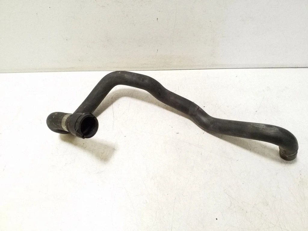 Engine coolant pipe/hose 4Z8819373A