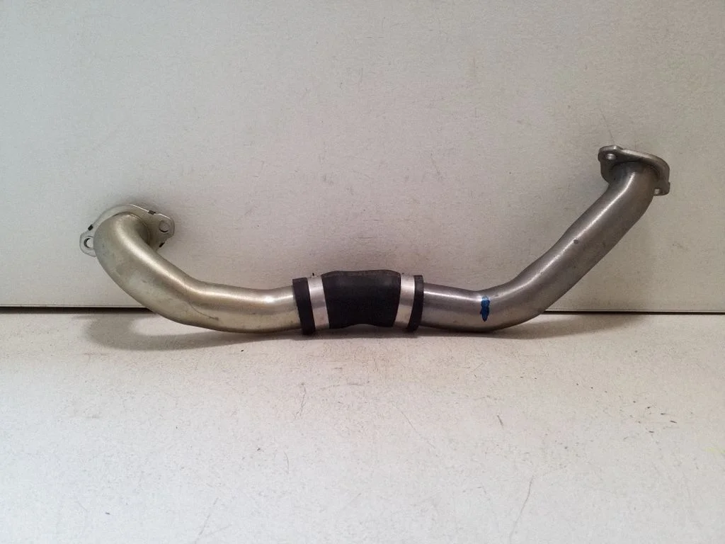 Engine coolant pipe/hose 32208969