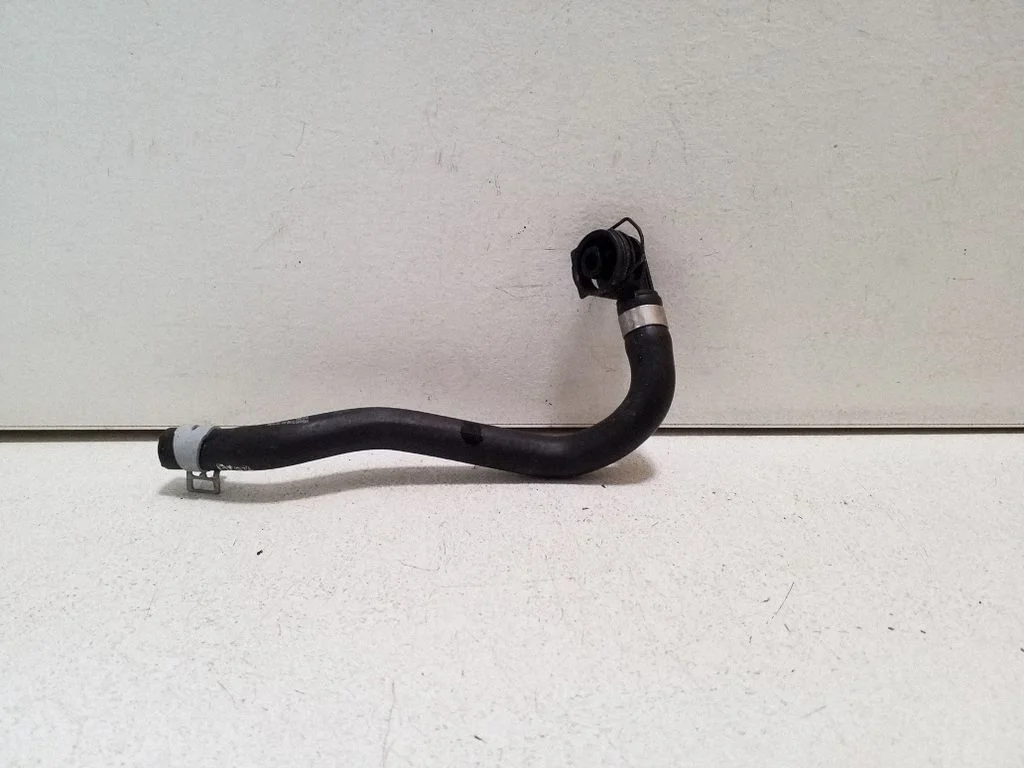 Engine coolant pipe/hose 32249490