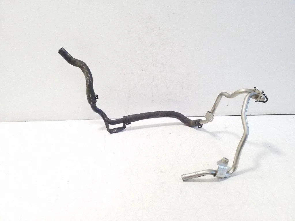 Engine coolant pipe/hose 05E122447E
