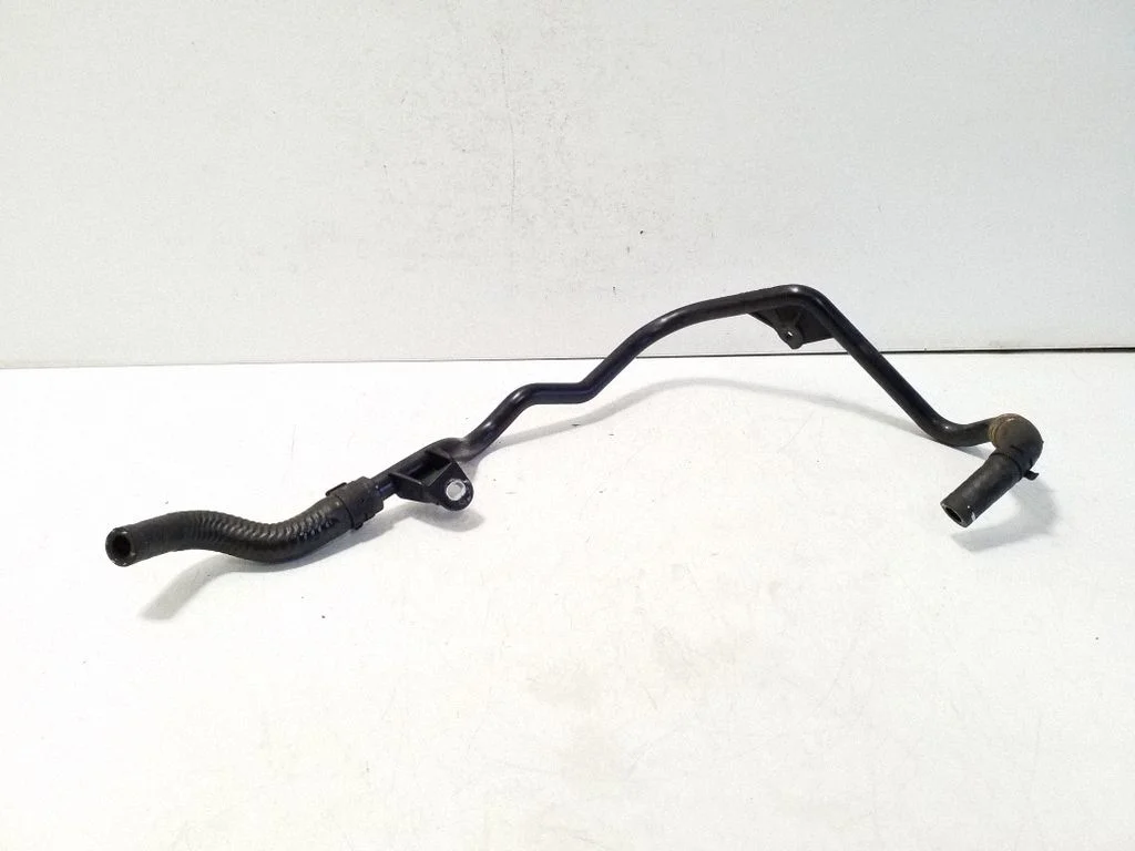 Engine coolant pipe/hose 05E122447F
