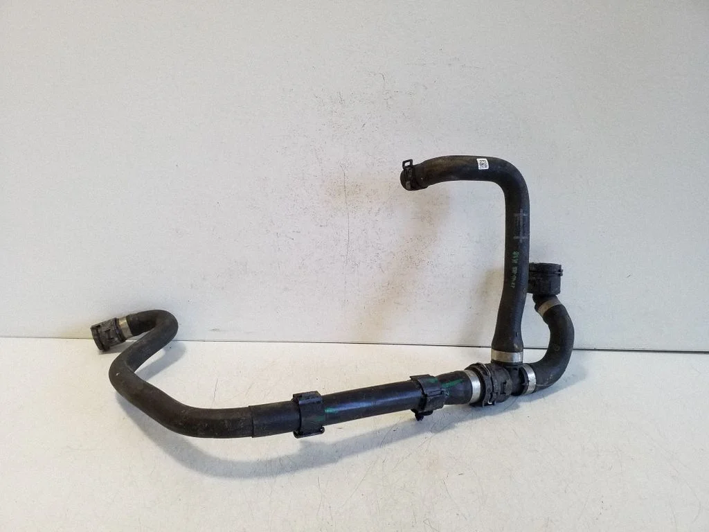 Engine coolant pipe/hose 8475688