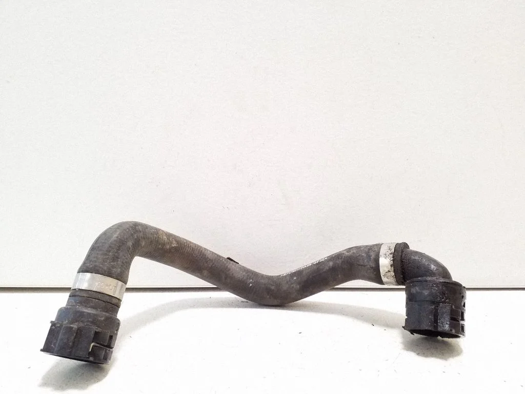 Engine coolant pipe/hose 1712847569601