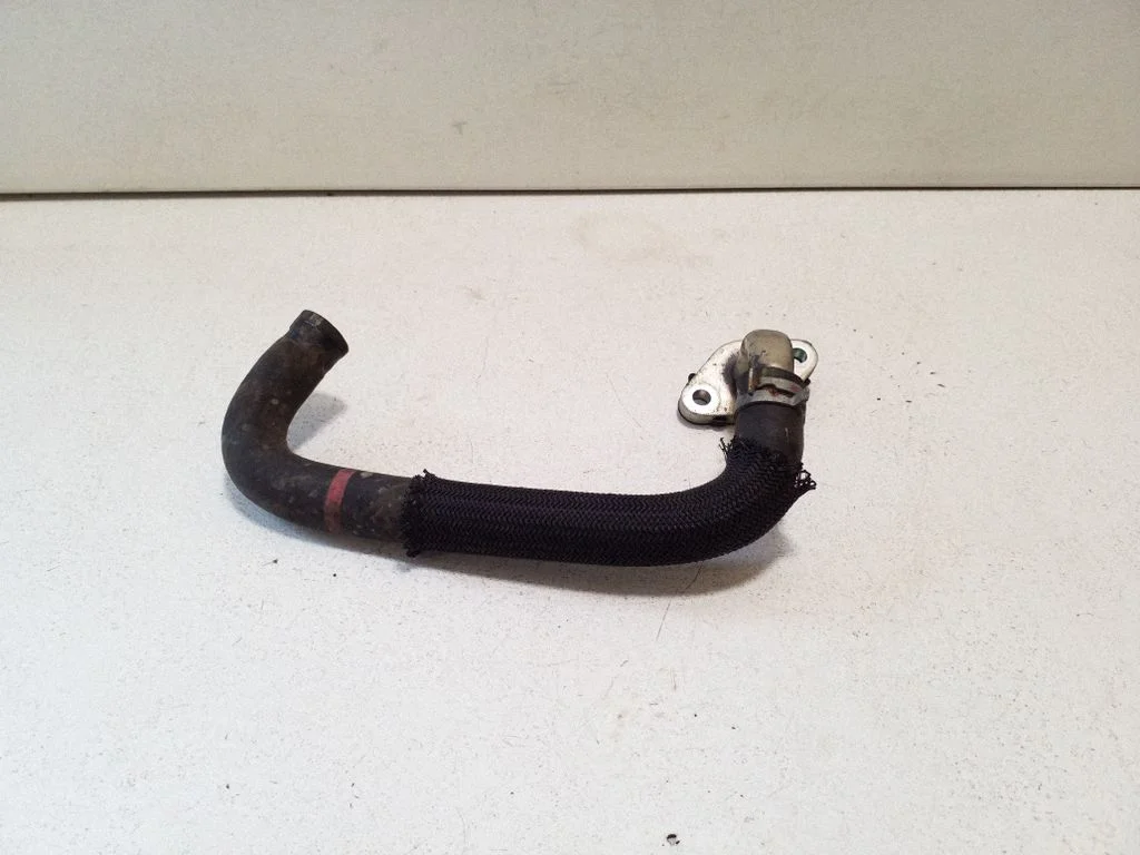 Engine coolant pipe/hose