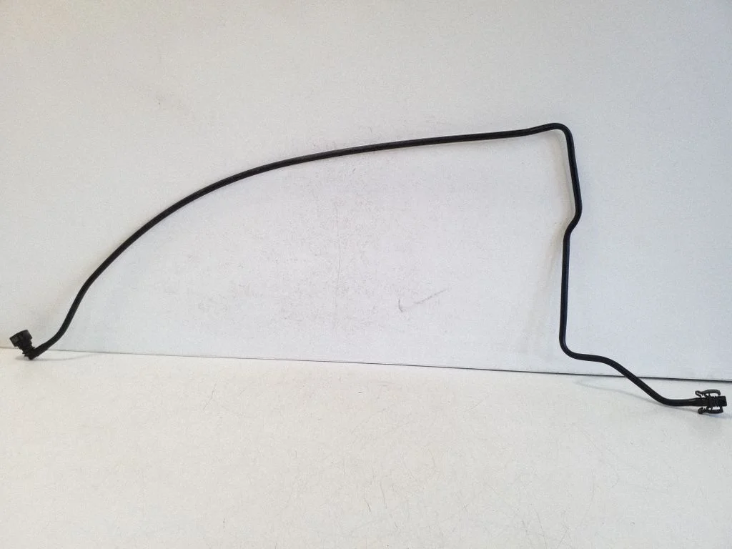 Engine coolant pipe/hose BK218C012BB