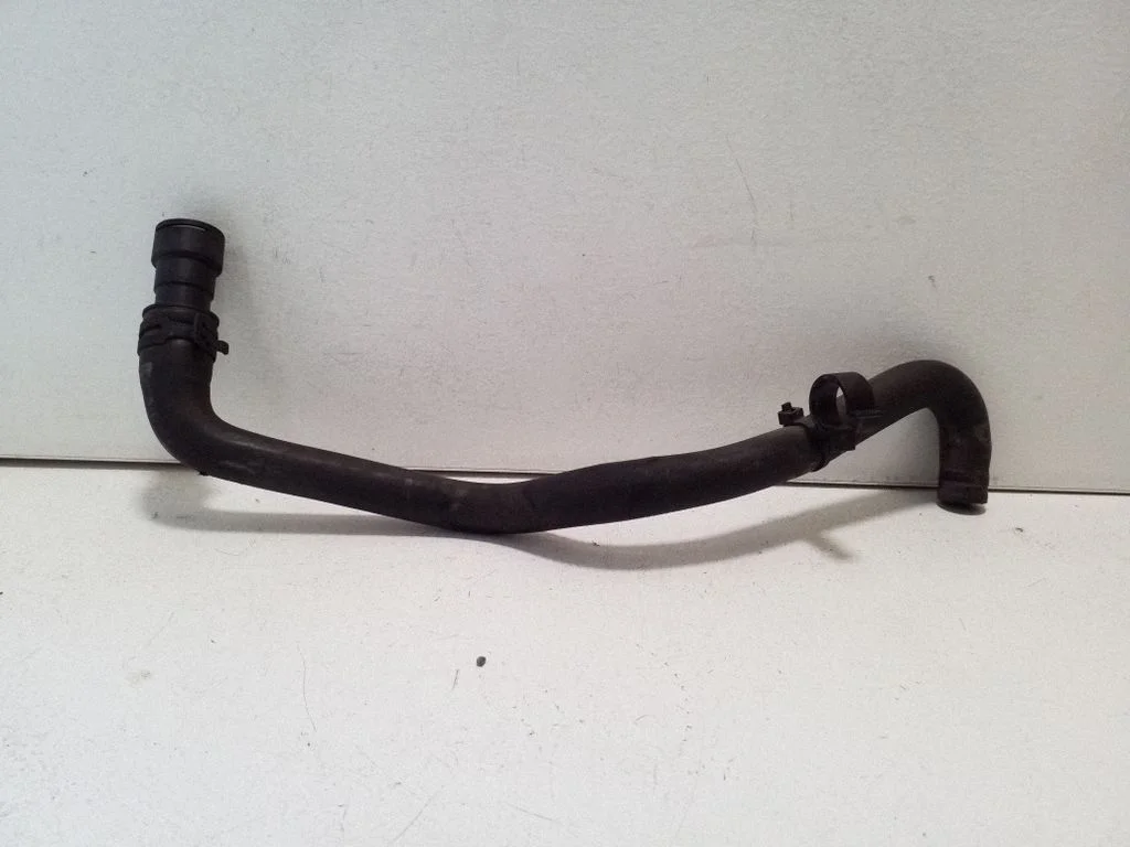 Engine coolant pipe/hose BK2118K579BD