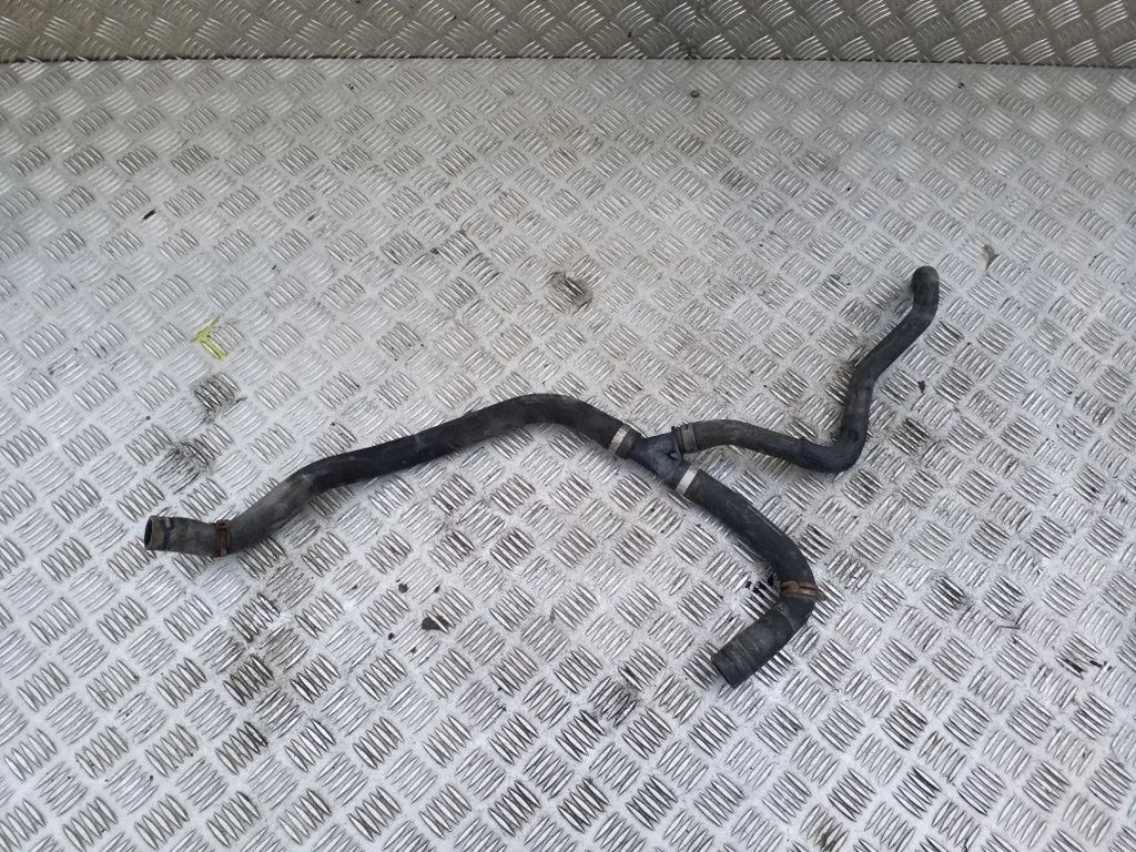 Engine coolant pipe/hose BK218286BF