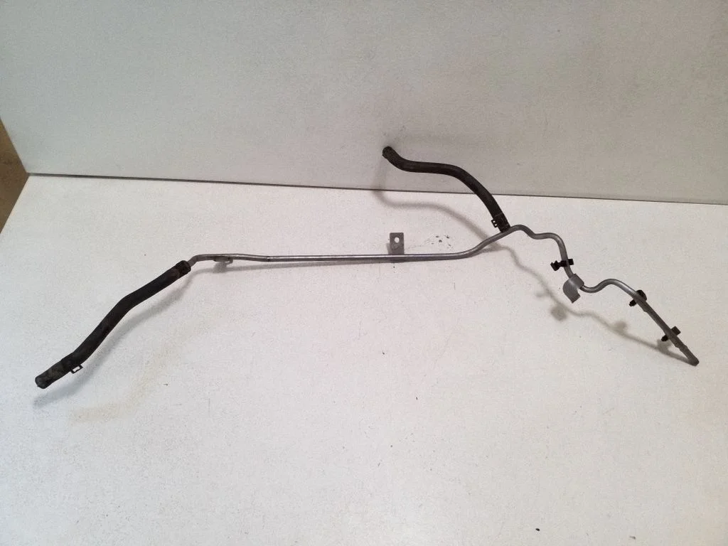 Engine coolant pipe/hose 06J121075F