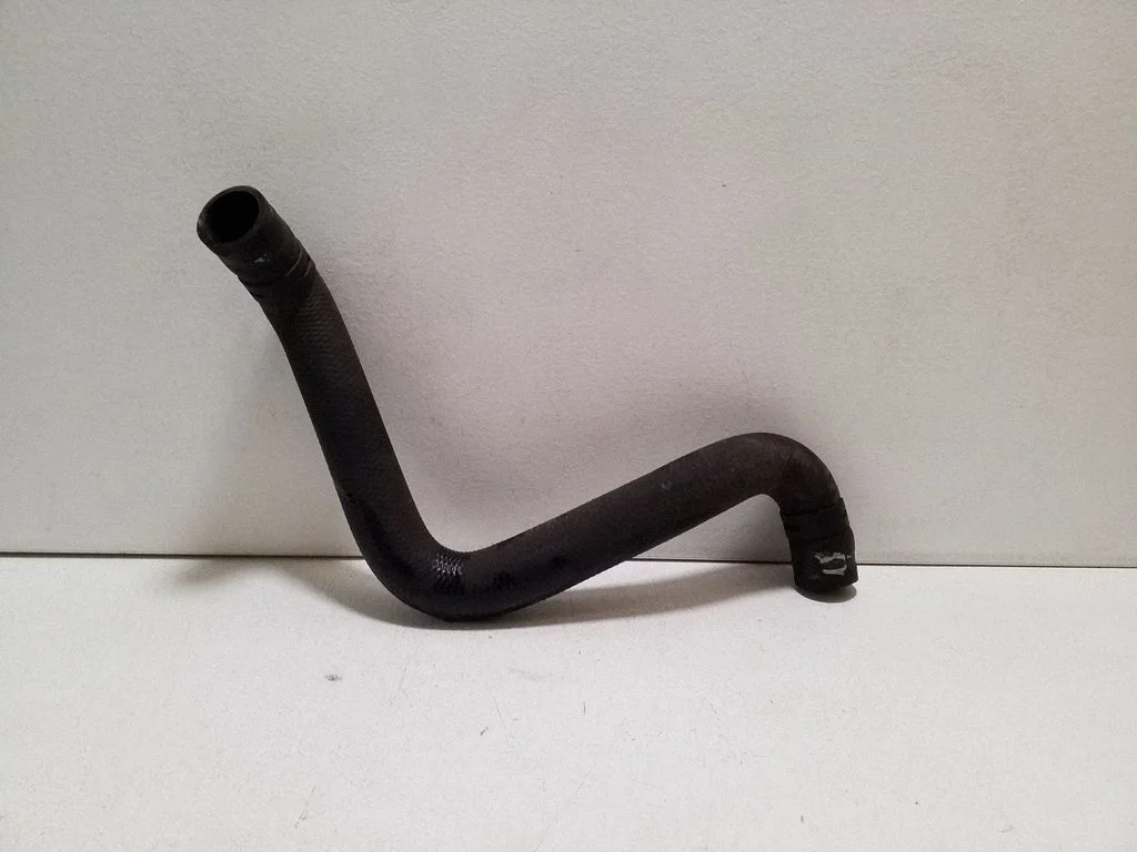 Engine coolant pipe/hose – Mitsubishi L200 (2015-)
