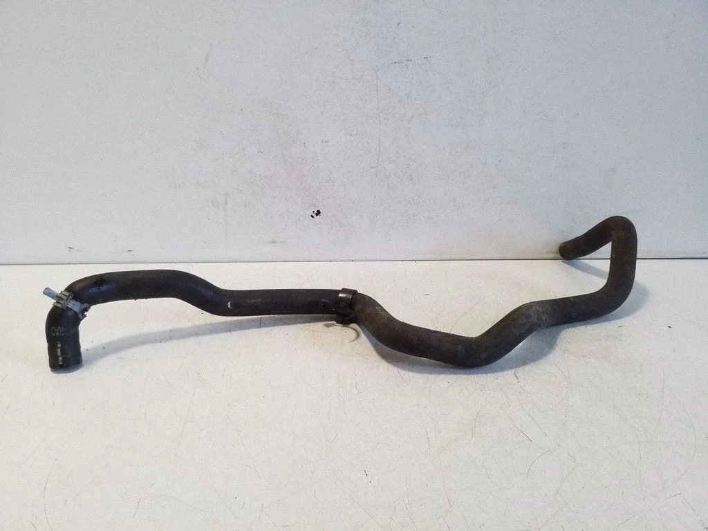 Engine coolant pipe/hose 31338302