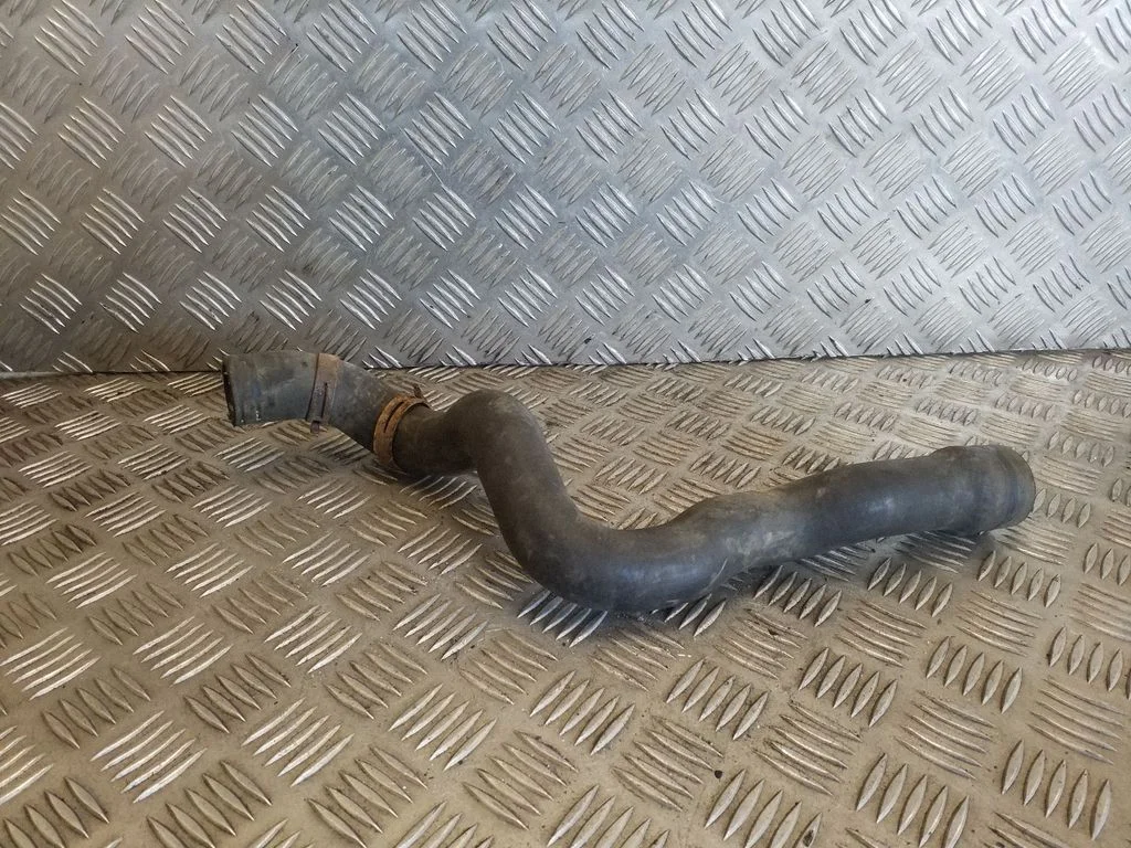 Przewody układu chłodzenia silnika 90573840 – Opel Astra G (1998-2009)