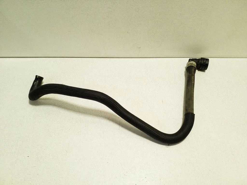 Engine coolant pipe/hose 9475846