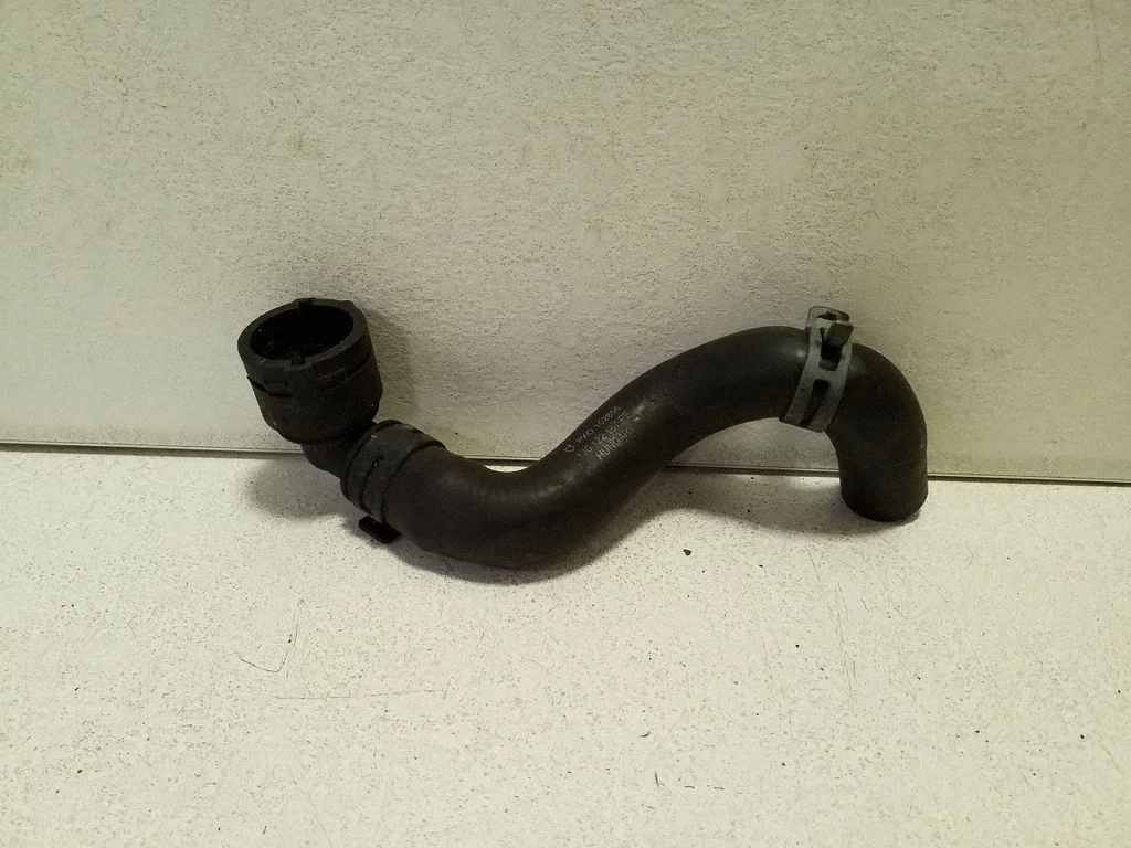 Engine coolant pipe/hose 1J0122157FE