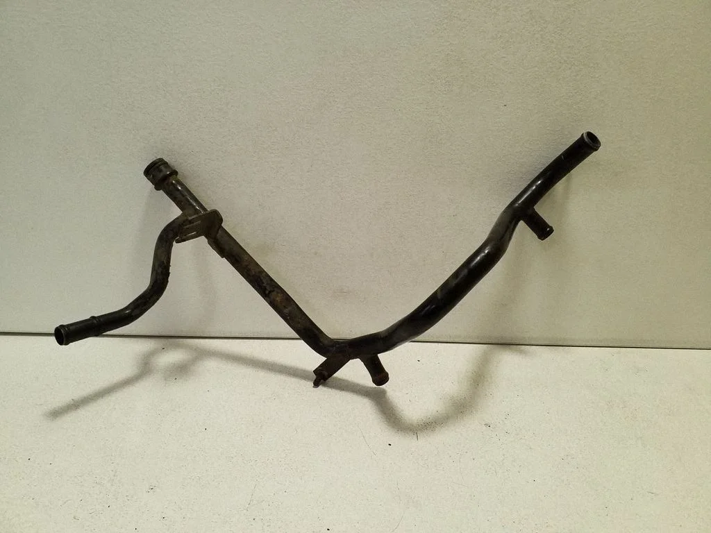 Engine coolant pipe/hose 06A121065D