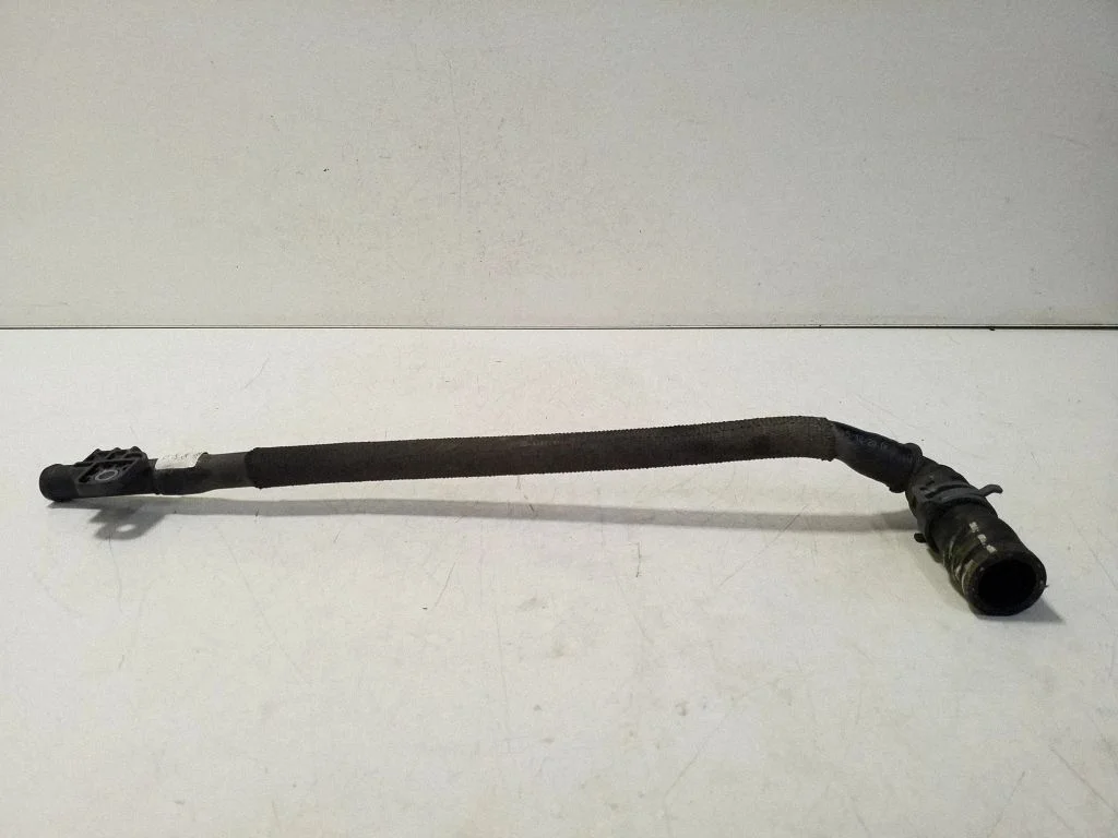 Engine coolant pipe/hose 4KL145947E