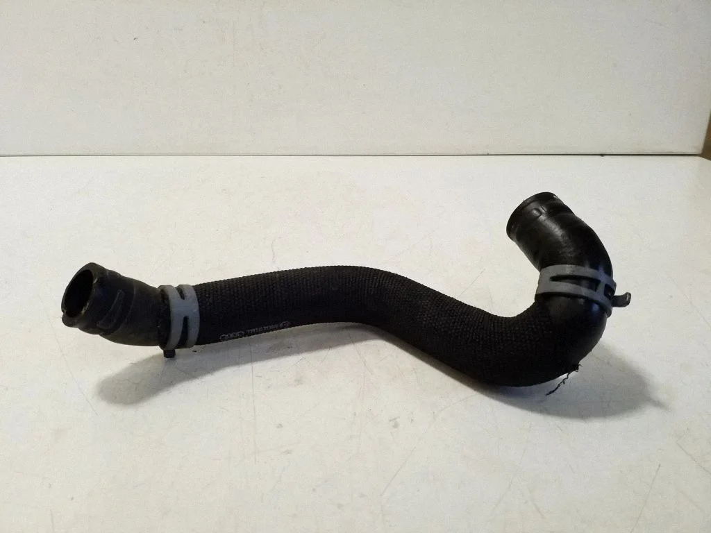 Engine coolant pipe/hose 4KE145930F