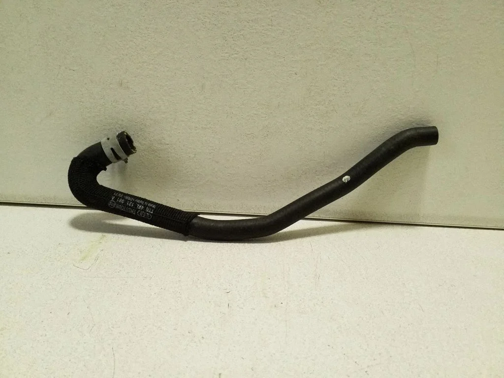 Engine coolant pipe/hose 4KL121081A