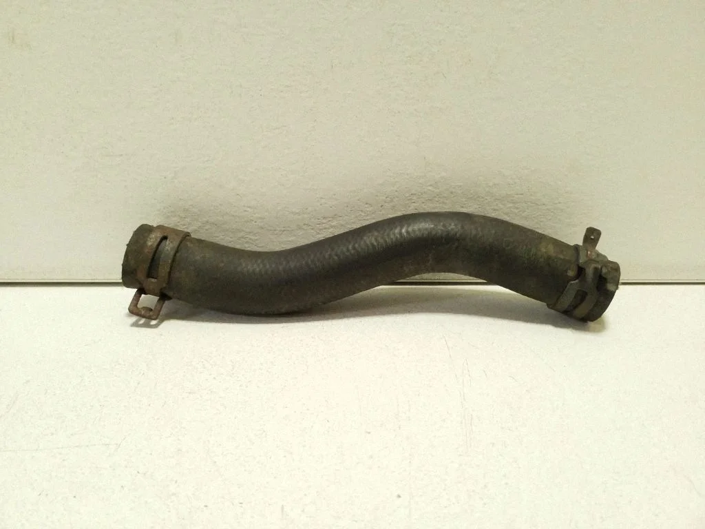 Engine coolant pipe/hose 074121073Q