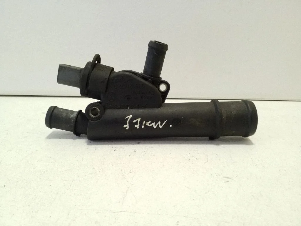 Engine coolant pipe/hose 038121132D