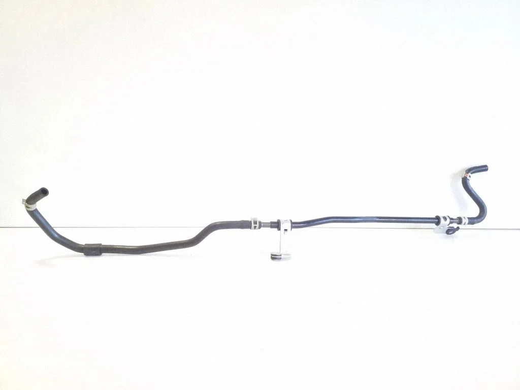 Engine coolant pipe/hose