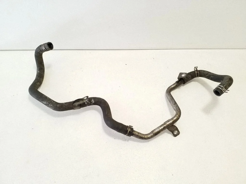 Engine coolant pipe/hose
