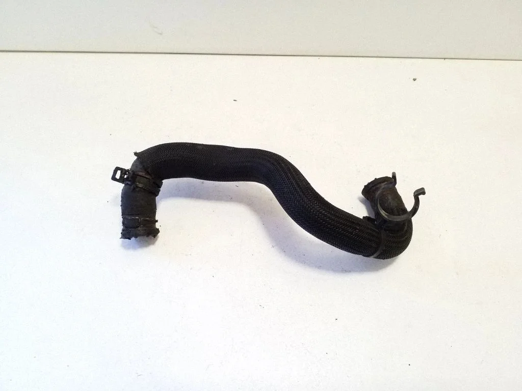 Engine coolant pipe/hose – Renault Trafic III (X82) (2014-)