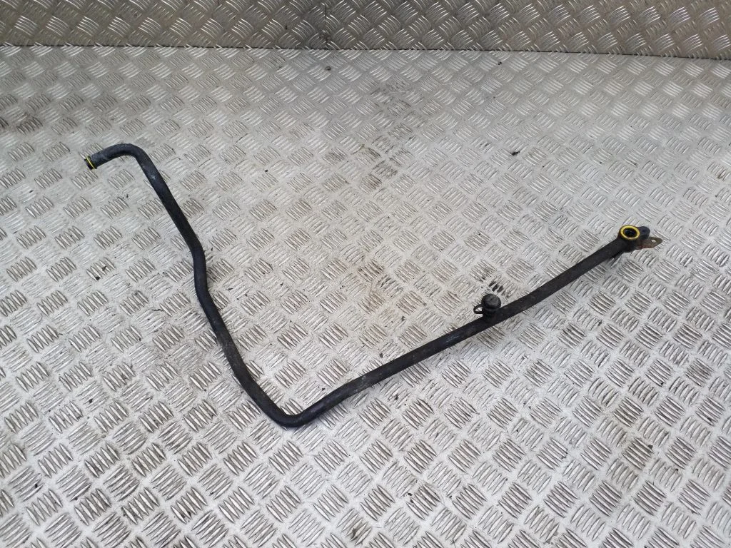 Engine coolant pipe/hose