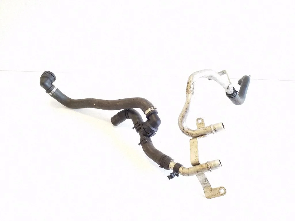 Engine coolant pipe/hose G4D318B402CB