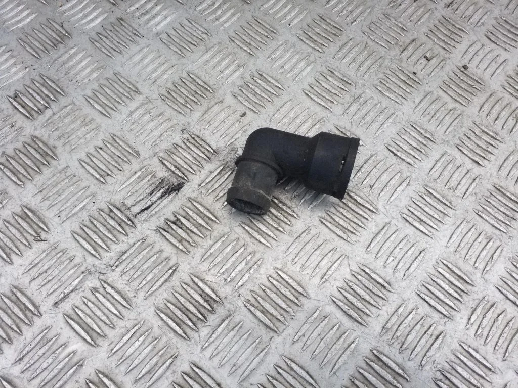 Engine coolant pipe/hose 95VW8K550AA
