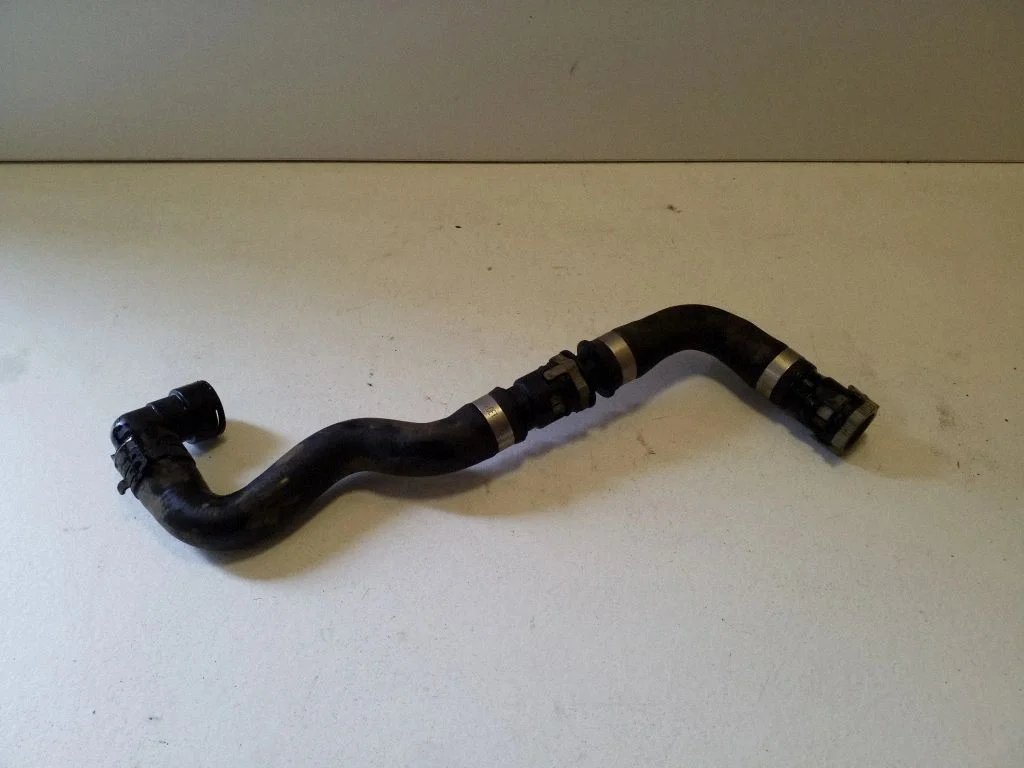 Engine coolant pipe/hose 3M5H18K580BB