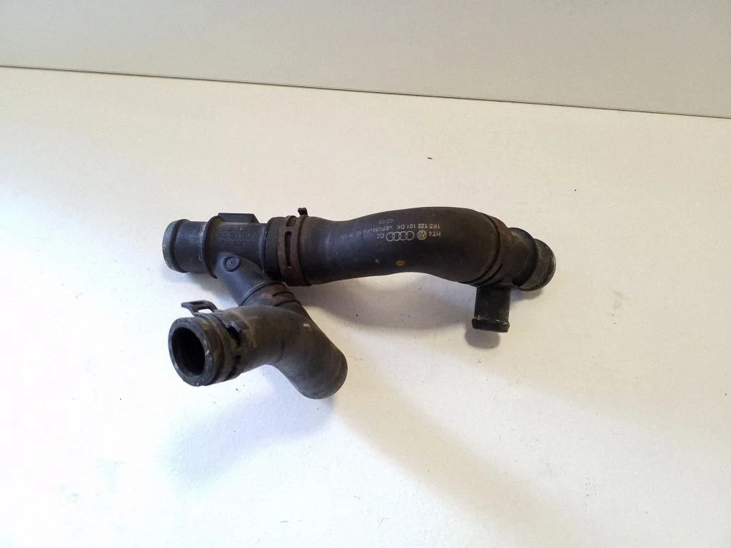 Engine coolant pipe/hose 1K0121087H