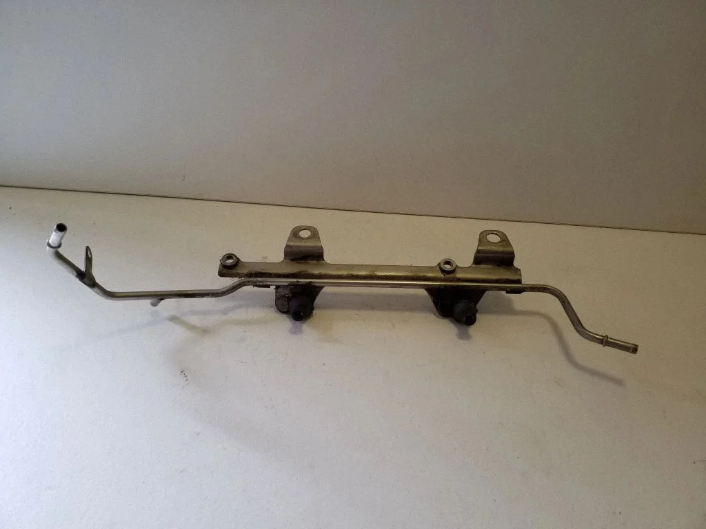 Engine coolant pipe/hose 06F145317E