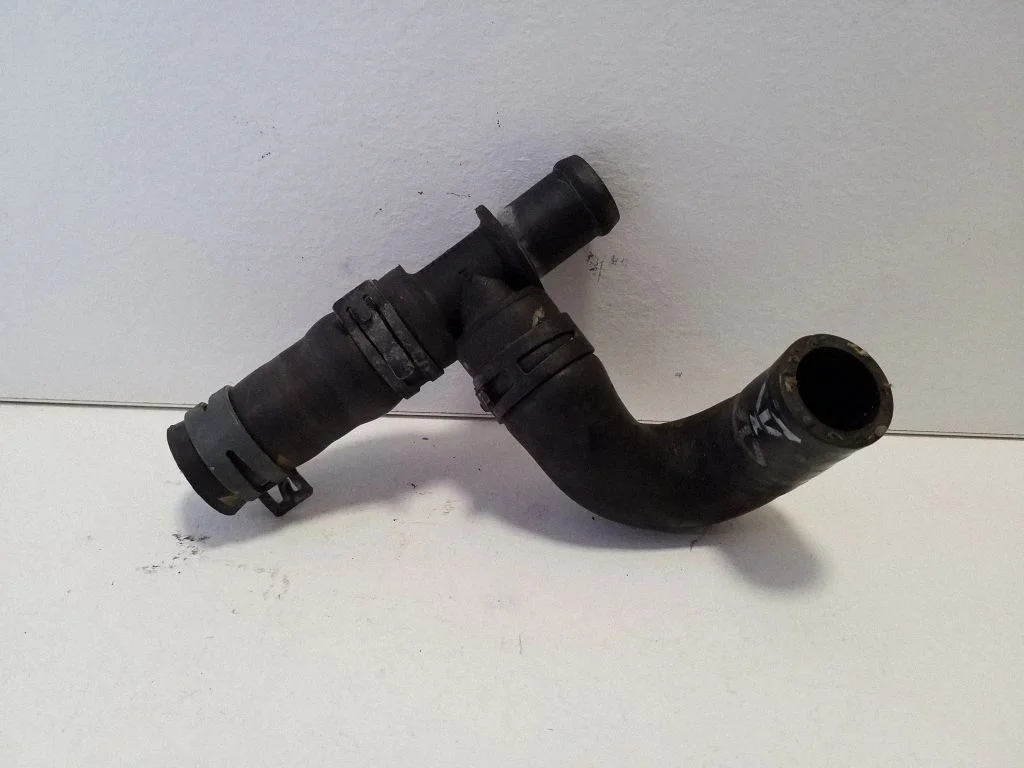 Engine coolant pipe/hose N90760601