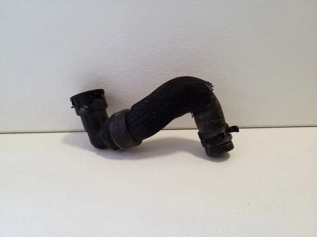 Engine coolant pipe/hose 9674810880
