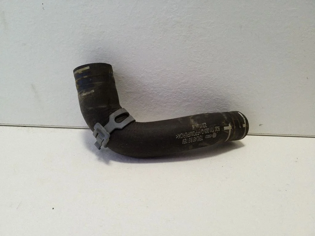 Engine coolant pipe/hose 5Q0121063Q