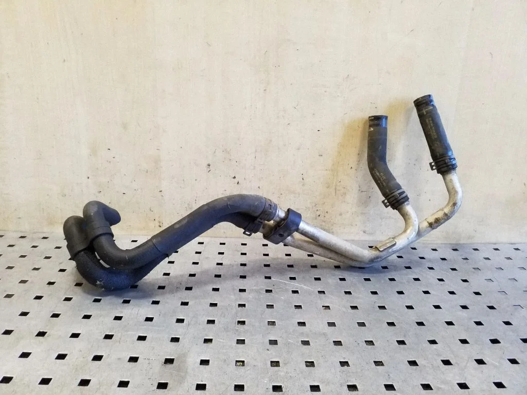 Engine coolant pipe/hose 7P0819308