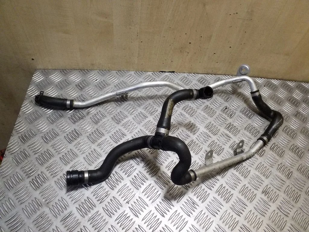 Engine coolant pipe/hose A2425017558