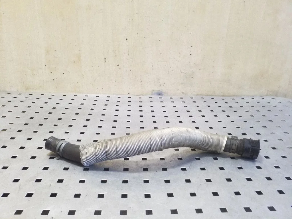 Engine coolant pipe/hose 3C0122073BR