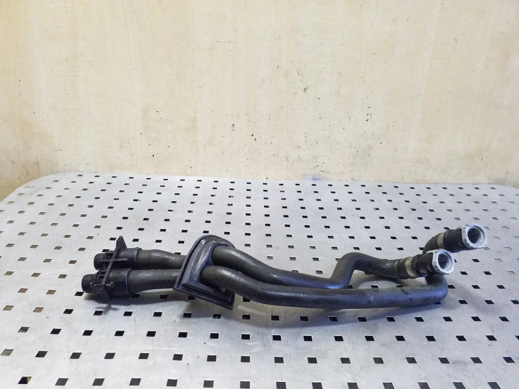 Engine coolant pipe/hose 6G9118C266CF