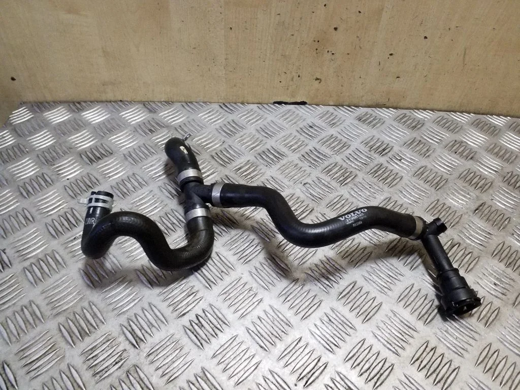 Engine coolant pipe/hose 31368145